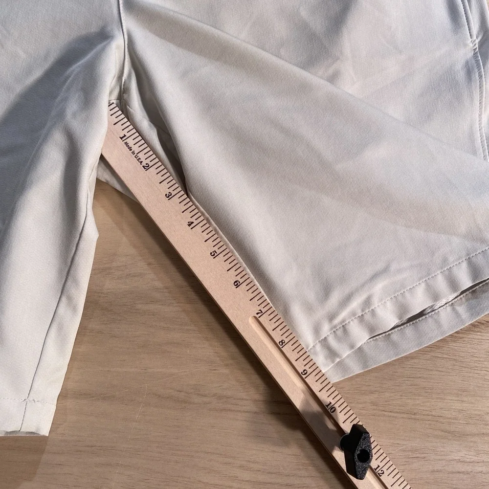 Set Of 2 Stretch Golf Shorts Men's 34 Nike Dry-Fit Khaki, Greg Norman Lime Green